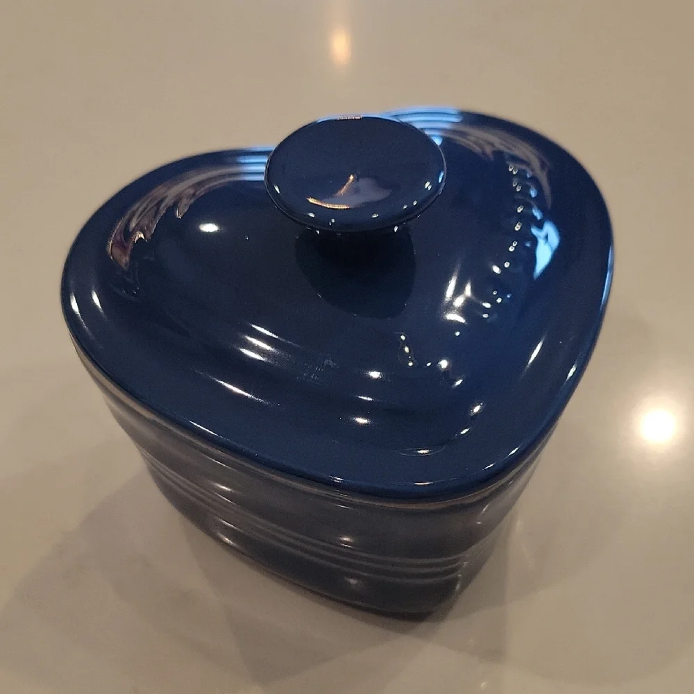 Le Creuset Rare Retired Indigo/ Dark Blue Heart Ramekin